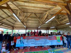 Keluarga Besar Haji Karya Mantap Dukung Yesi