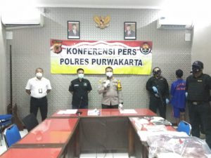 Kronologi Pembantaian Keluarga Medis di Purwakarta