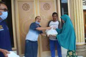 Munggahan, Nasdem Purwakarta Berbagi Sembako