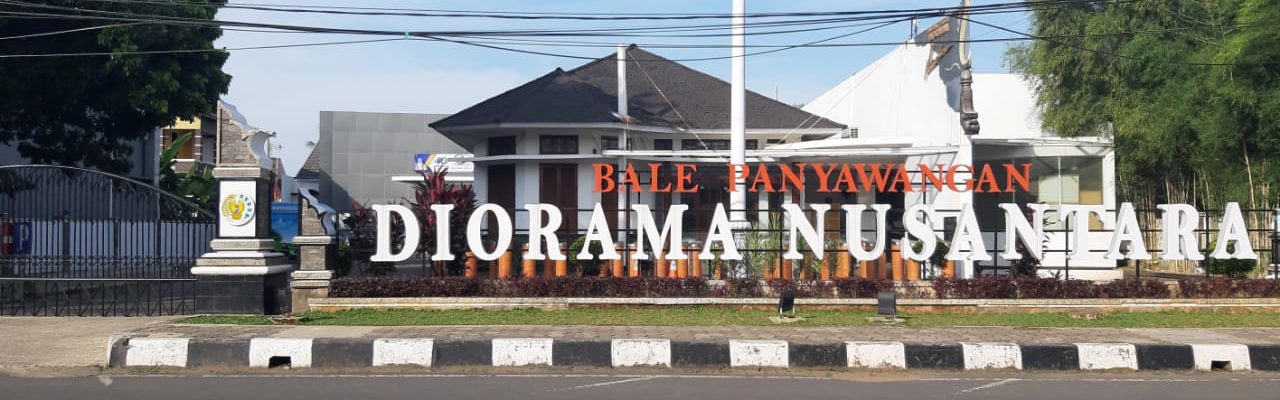 Foto : Belum adanya keputusan dari Gubernur Jawa Barat terkait pembukaan tempat publik, Perpusda Purwakarta batasi layanan