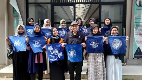 Pemkab Purwakarta Gelar Pelatihan Membatik