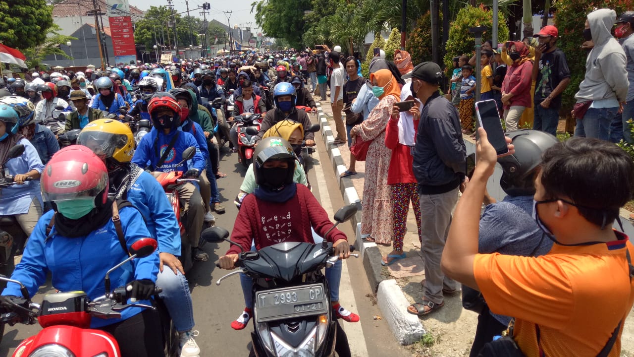 GTPP Covid-19 Purwakarta: Massa Demonstran Tak Perlu Isolasi
