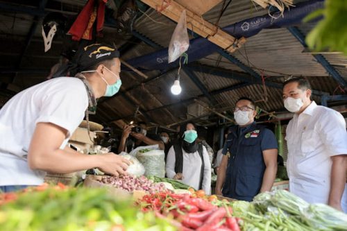 Gubernur Jabar dan Mendag Turun ke Pasar di Hari Pertama Puasa