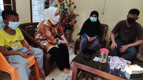 Biaya Pendidikan Tiga Bersaudara Ditanggung