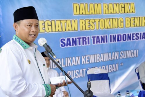 Wagub Resmikan Budidaya Ikan Bioflok Pesantren Ihya Ulumuddin Cirebon