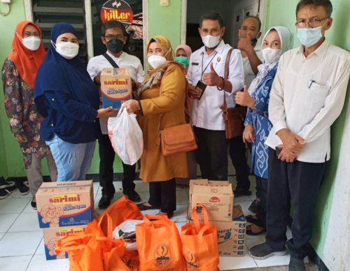 Bupati Purwakarta Salurkan Bantuan untuk Empat Saudara yang Ditinggal Kerja Kedua Orang Tuanya