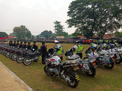 Polres Purwakarta Apel Pasukan Pengamanan Pilkades Serentak