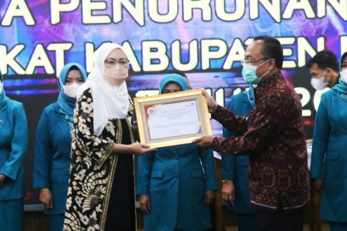 Tekan Angka Stunting, Pemkab Purwakarta Kukuhkan Ribuan Duta Penurunan Stunting