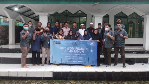 WOM Finance Renovasi MCK dan Tempat Wudhu di Sumedang