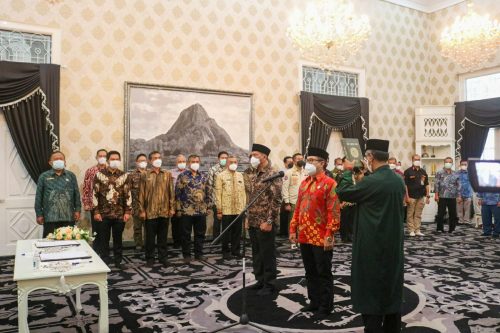 Bupati Purwakarta Lantik Kadiskominfo dan Kadisnakertrans