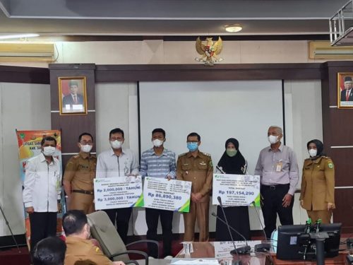BPJamsostek Purwakarta Tunaikan Kewajiban Bagi Ahli Waris Karyawan PT BPR Gemi Nastiti