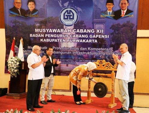 Bupati Purwakarta Siap Bermitra Secara Profesional dengan Gapensi