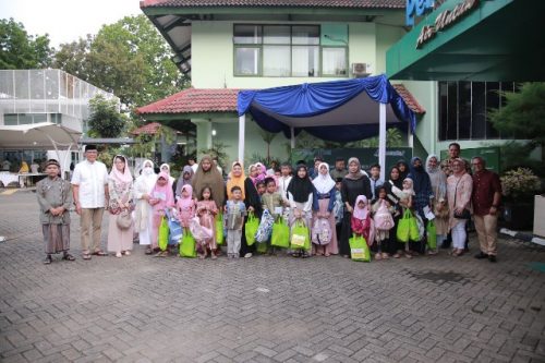Jasa Tirta II Bagikan 1000 Paket Sembako dan Santunan dalam Safari Ramadhan BUMN 2023