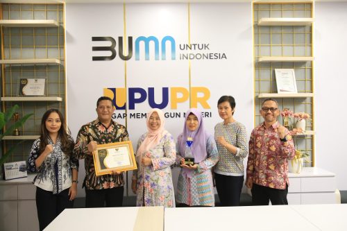 Jasa Tirta II Raih Penghargaan Keterbukaan Informasi Publik 2023 Kategori BUMN Informatif