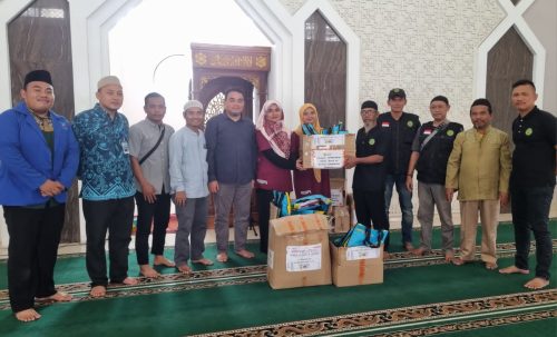 Kolaborasi UBP-UiTM Malaysia Santuni Ratusan Anak Yatim dan Dhuafa di Karawang