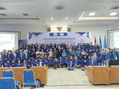 Stadium Generale Fakultas Farmasi UBP Karawang Bahas Pemanfaatan Bahan Alam dalam Perkembangan Dunia Farmasi