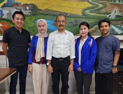 Dua Mahasiswa Terbaik UBP Karawang Diterbangkan ke Thailand