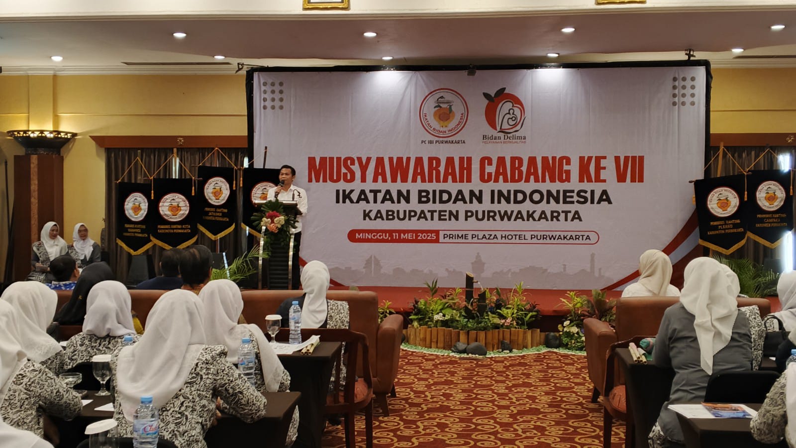 Bupati Purwakarta Buka Muscab IBI, Tekankan Peran Bidan dalam Perlindungan Ibu dan Bayi