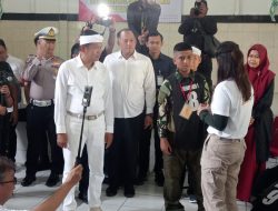 Menkomdigi dan Gubernur Jabar Kunjungi Barak Militer, Tinjau Program Disiplin untuk Pelajar