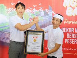 Purwakarta Istimewa! Program Ngosrek Bupati Om Zein Raih Rekor MURI dengan 401 Ribu Peserta