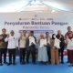 Dirut BULOG Bersama Wakil Ketua DPR RI Tinjau Penyaluran Bantuan Pangan di Karawang, Pastikan Bantuan Diterima Masyarakat