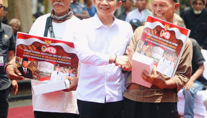 Dari Keresahan Menjadi Harapan: 100 Becak Listrik Diterima Pengemudi Purwakarta